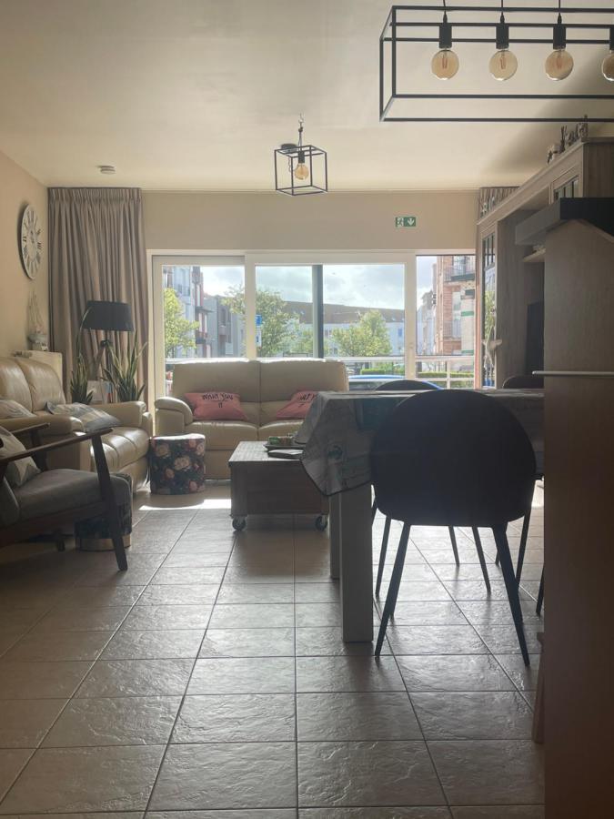 Des Ambassadeurs Apartman Blankenberge Kültér fotó
